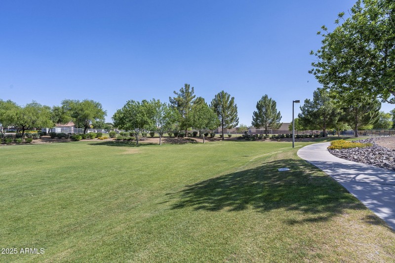 6028 S CONNIE LN, Gilbert, AZ