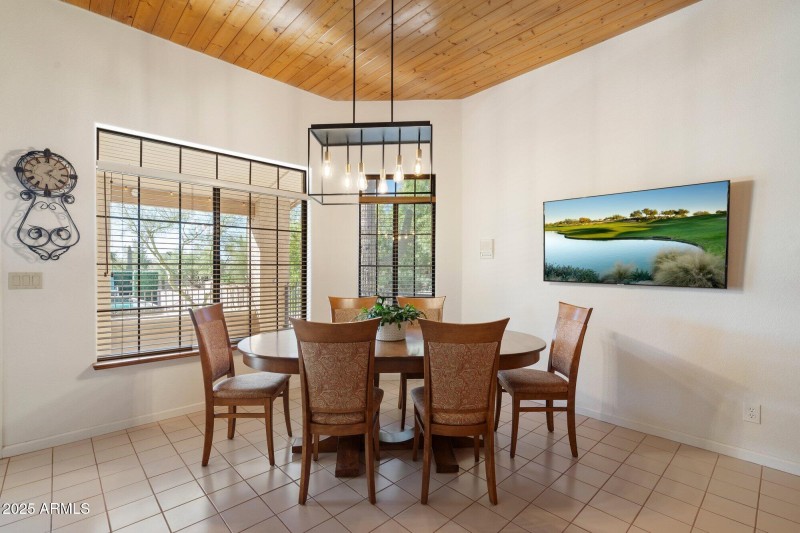 Breakfast Area with View