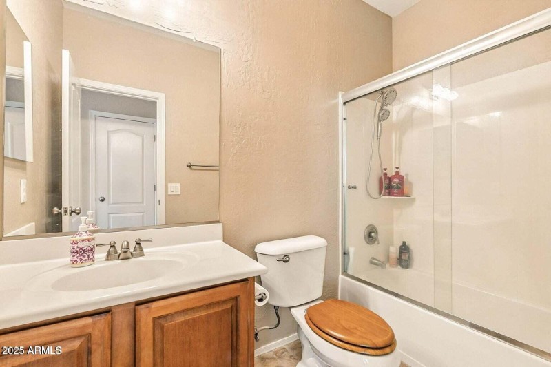 20250825204709208079000000-o