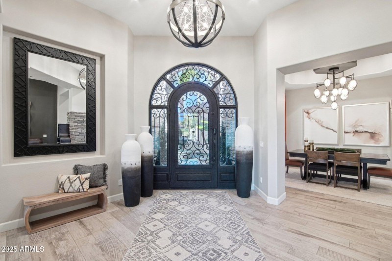 7-web-or-mls-W Molly Ln-S2910-007