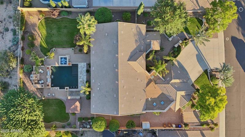 62-web-or-mls-W Molly Ln-S2910-062