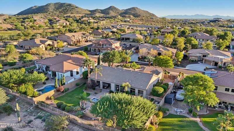 68-web-or-mls-W Molly Ln-S2910-068