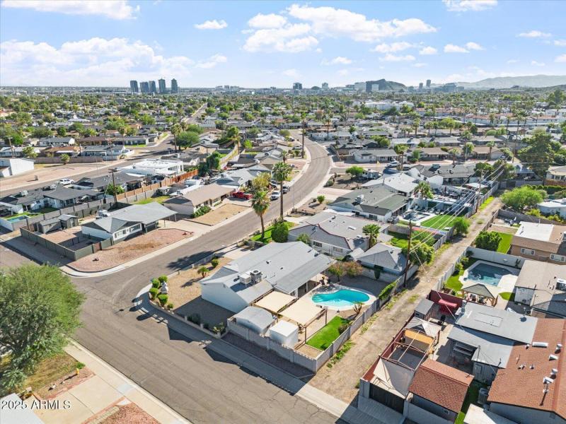 LARGE PRIVATE CORNER LOT