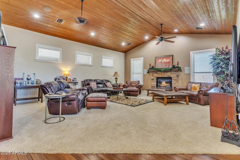 Family Loiving Room
