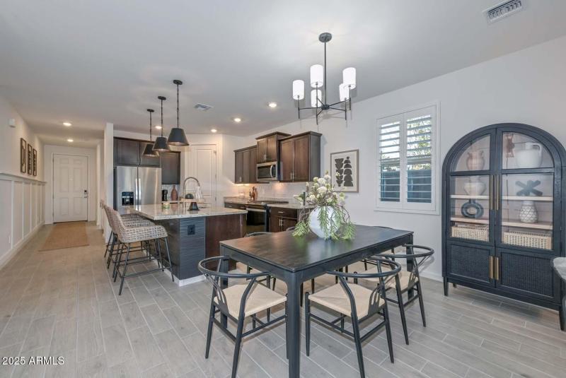 Breakfast Room-Kitchen