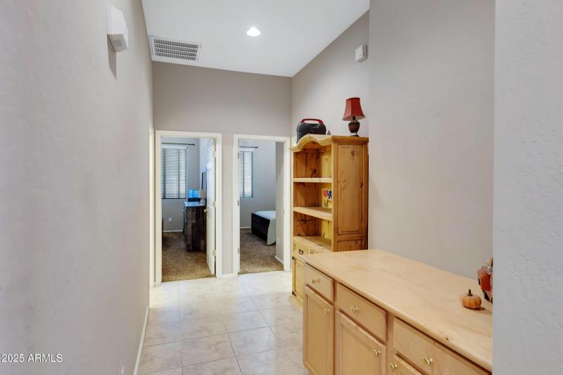 9831 E Lompoc Ave-27