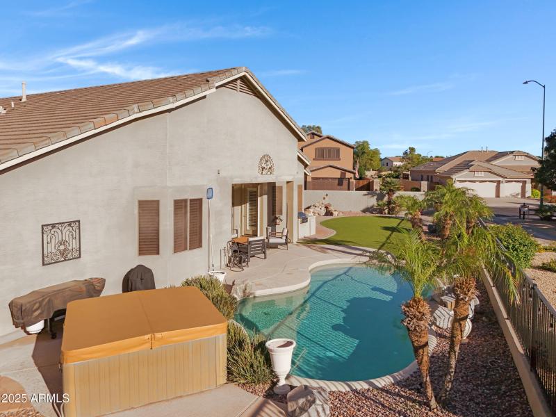 9831 E Lompoc Ave-44