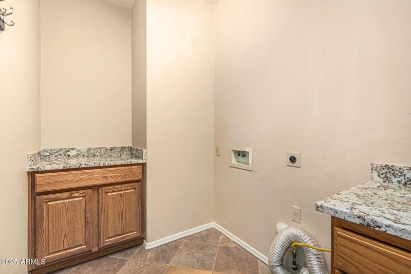 27 Laundry Room