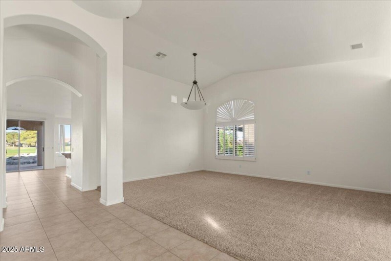 09-Entry and Formal Dining