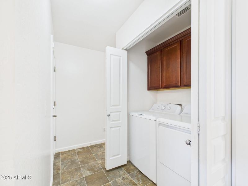 12-web-or-mls-CAM03379G0-PR0158-STILL012