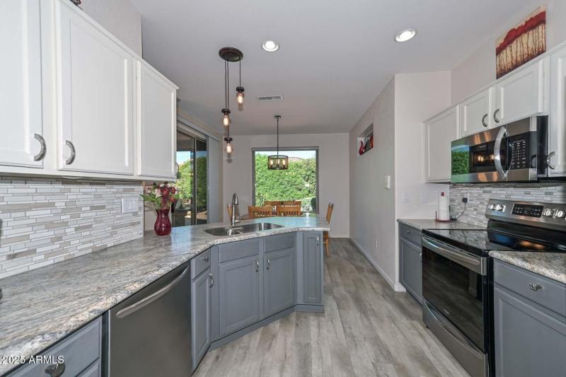 Kitchen-Breakfast Room2