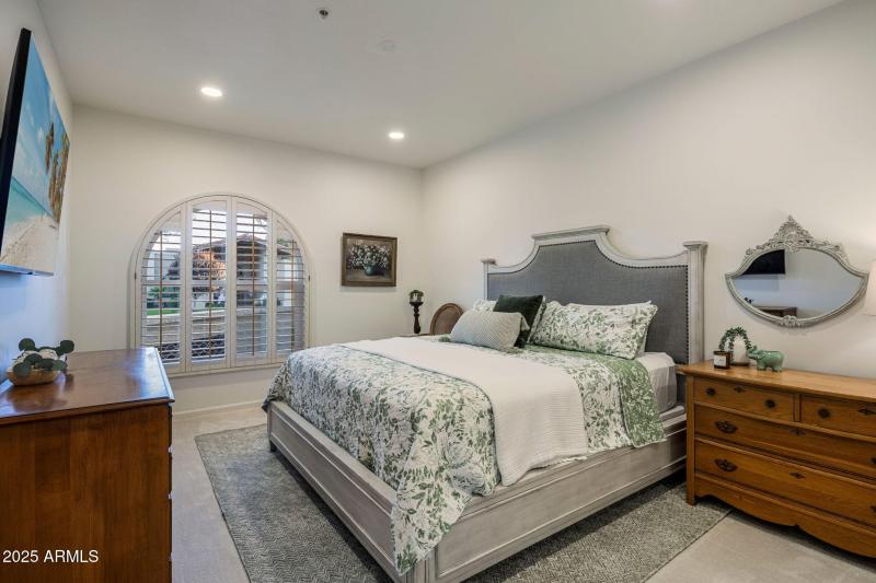 21-web-or-mls-IMG_1382-tv