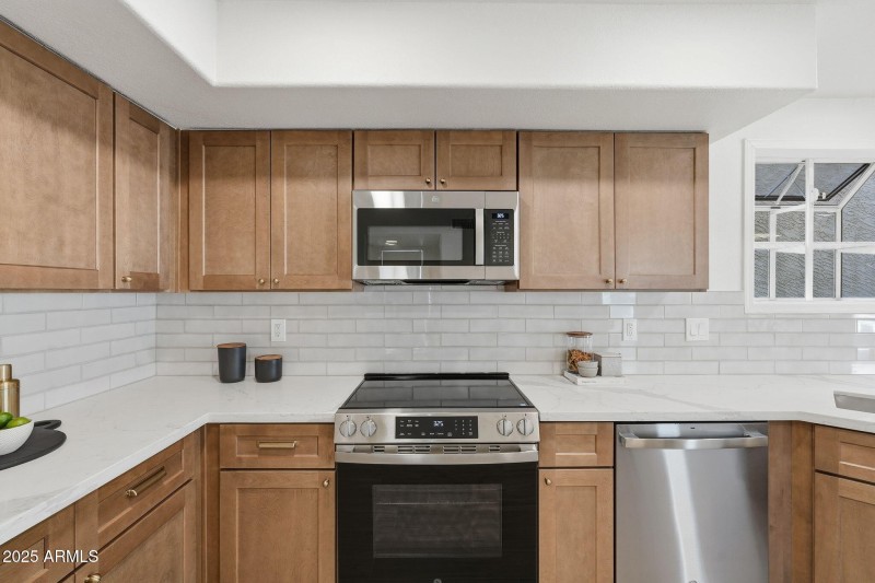 17-web-or-mls-017_ListerPros