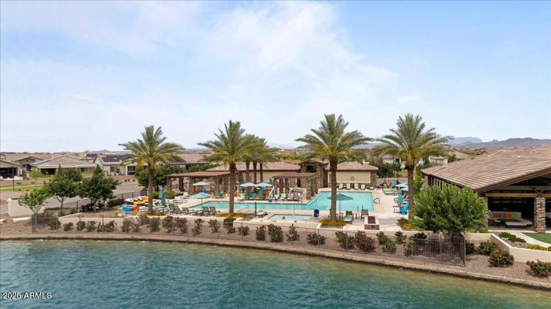 12-DJI_20250512122359_0144_D