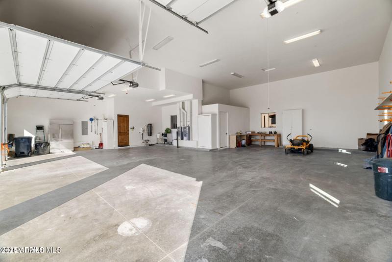 20250205183014193828000000-o