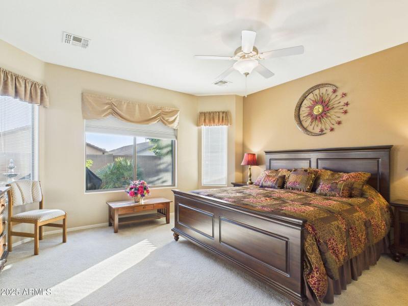 15-web-or-mls-CAM03379G0-PR0161-STILL015