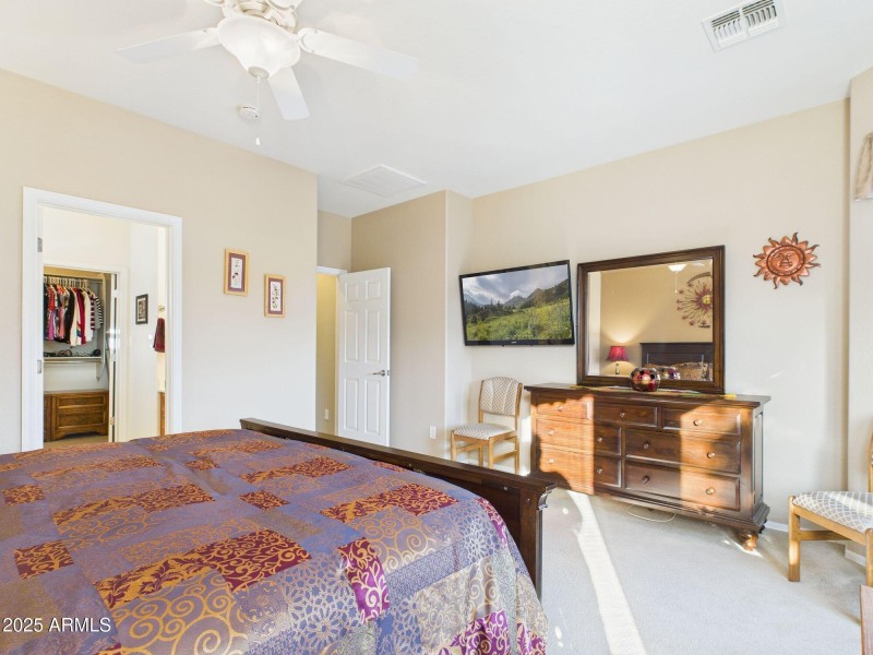 16-web-or-mls-CAM03379G0-PR0161-STILL016