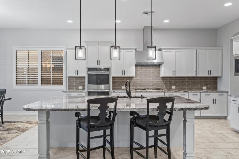 20947 W Mariposa St-14