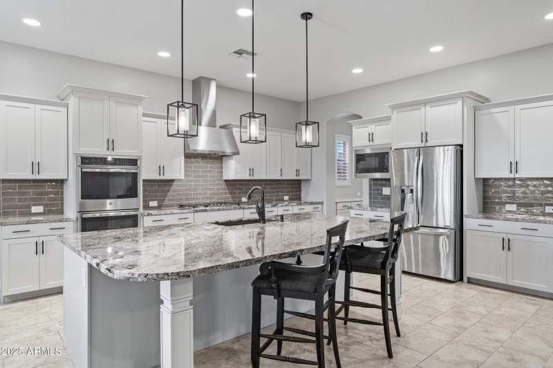 20947 W Mariposa St-15