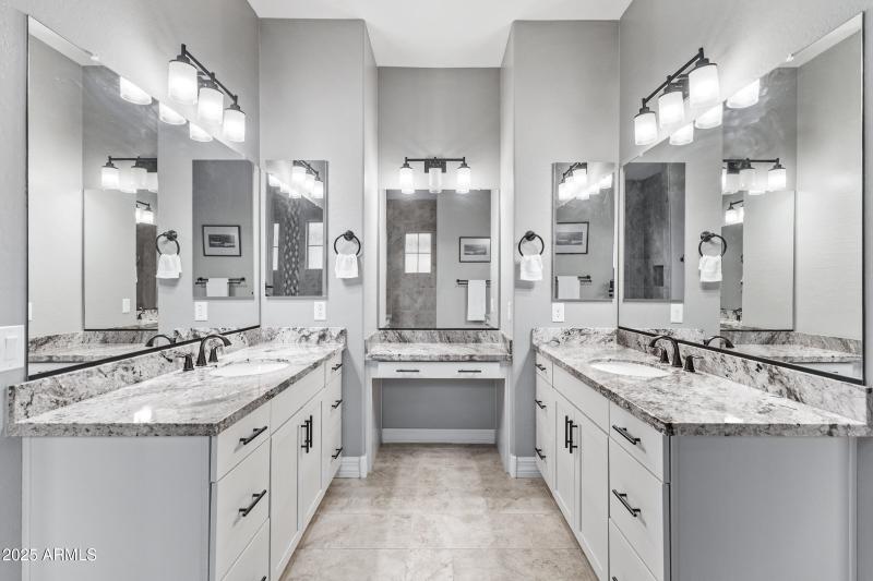 20947 W Mariposa St-39