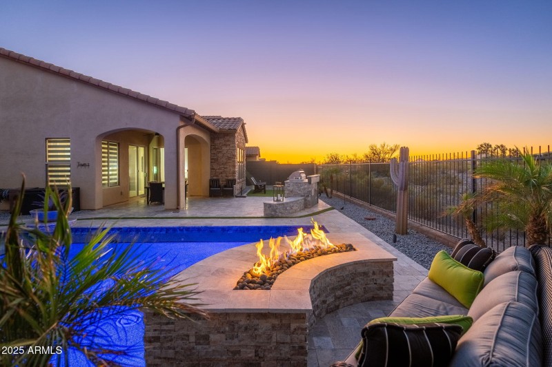 12072 W Desert Mirage Dr - 51