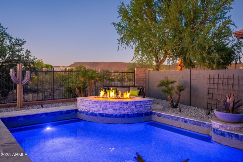 12072 W Desert Mirage Dr - 54