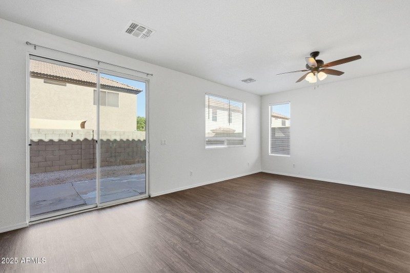 9-web-or-mls-ListerPros_009