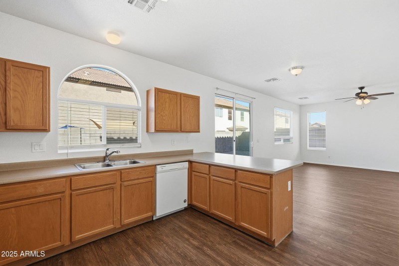 17-web-or-mls-ListerPros_017