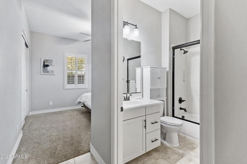 20947 W Mariposa St-30