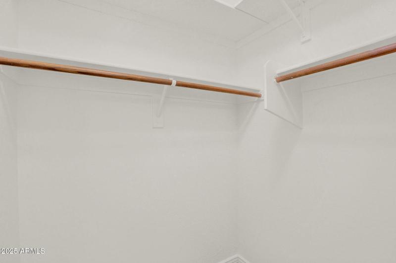 32-web-or-mls-7431 E Norwood St-33