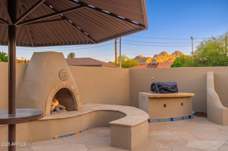 2712 E Mountain View Rd - 41