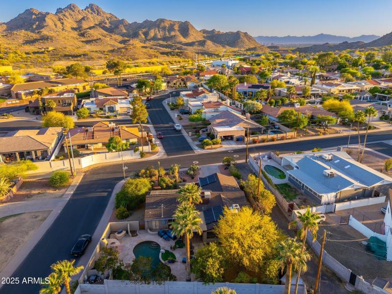 2712 E Mountain View Rd - 70