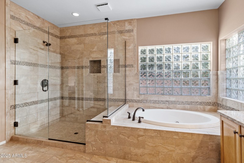 Separate Tub/Shower