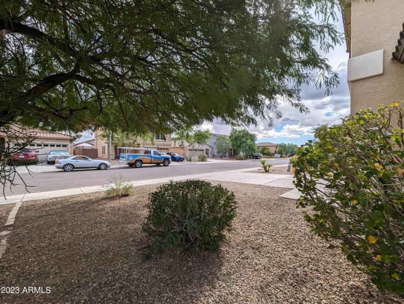 3330 W SAINT ANNE AVE