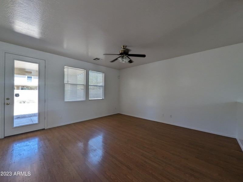 3330 W SAINT ANNE AVE