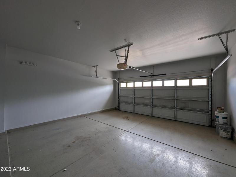 3330 W SAINT ANNE AVE