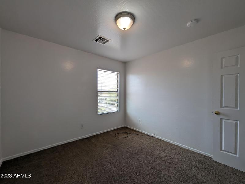 3330 W SAINT ANNE AVE