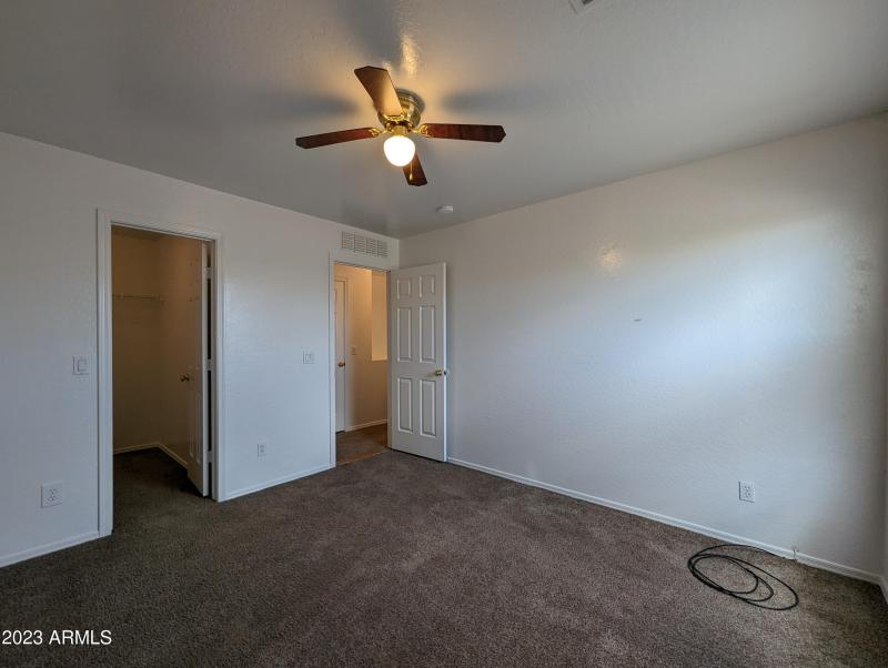 3330 W SAINT ANNE AVE