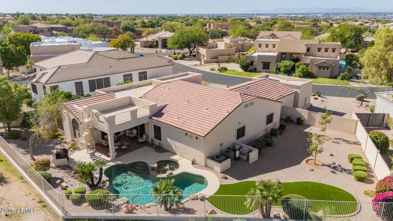 06 - Trailridge Drone