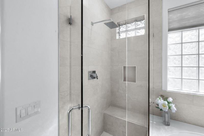 Leaded Seamless glass, Rain Shower Head,