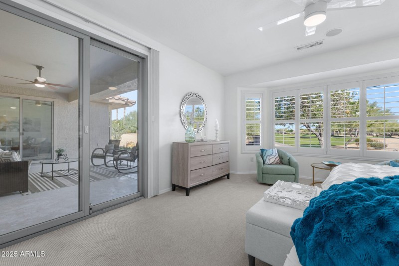 Slider Door w Privacy Shade Master to Pa