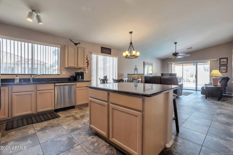 7-web-or-mls-QPT Photo - MEP_7337