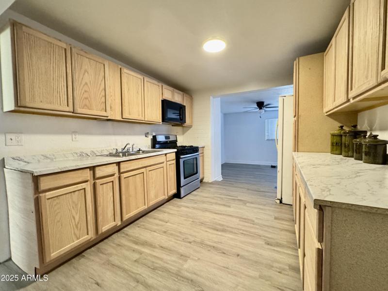 7F47694F-FD3D-4FD5-9A20-A7BA41406FC4_1_2