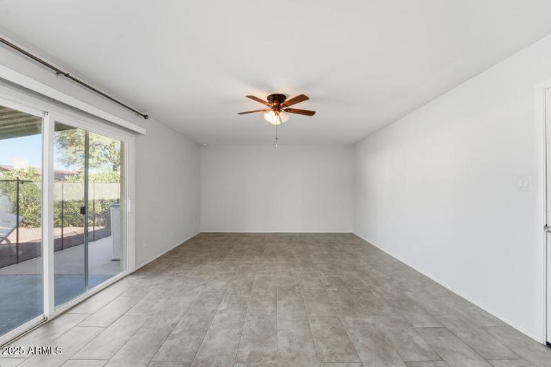 1644 E Broadmor Dr-19