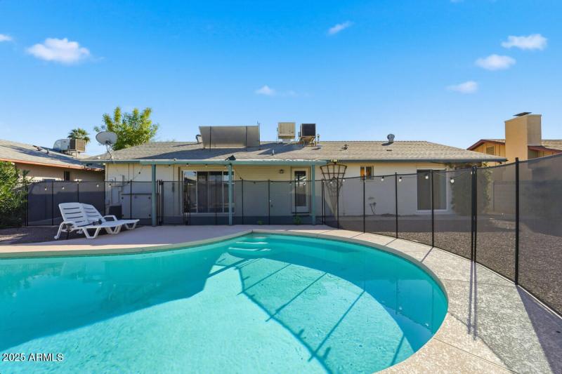 1644 E Broadmor Dr-40