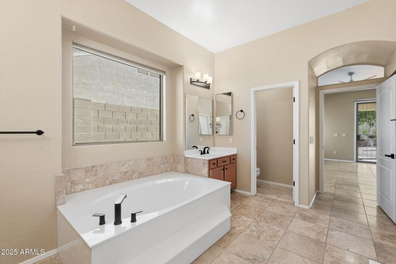 47-web-or-mls-047_ListerPros