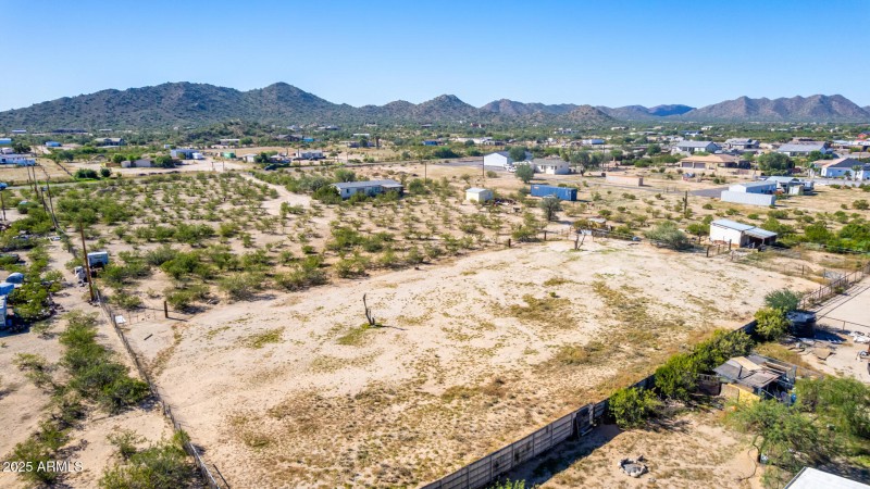 Wide-Open Acreage with Mountain Views