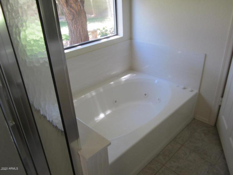 20130606191338015322000000-o