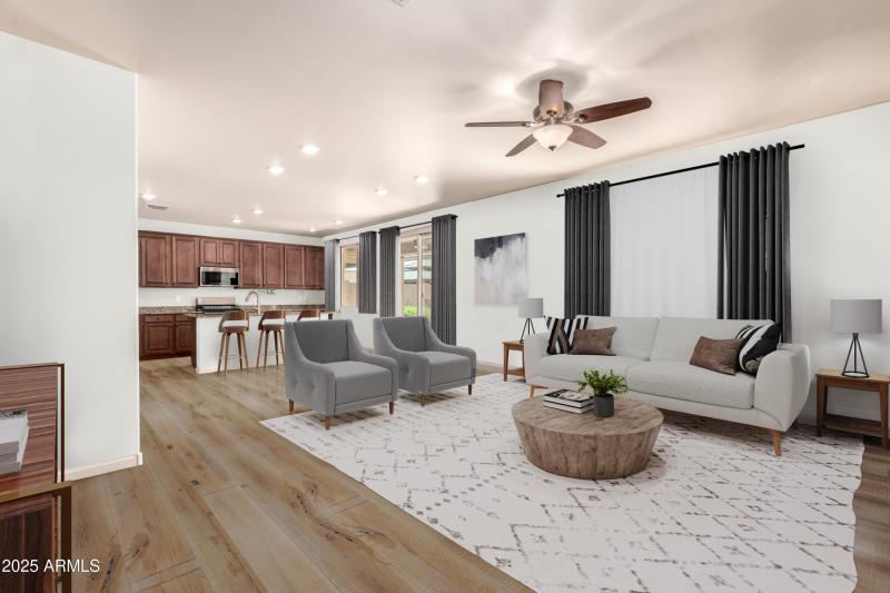 Family/Kitchen Combo