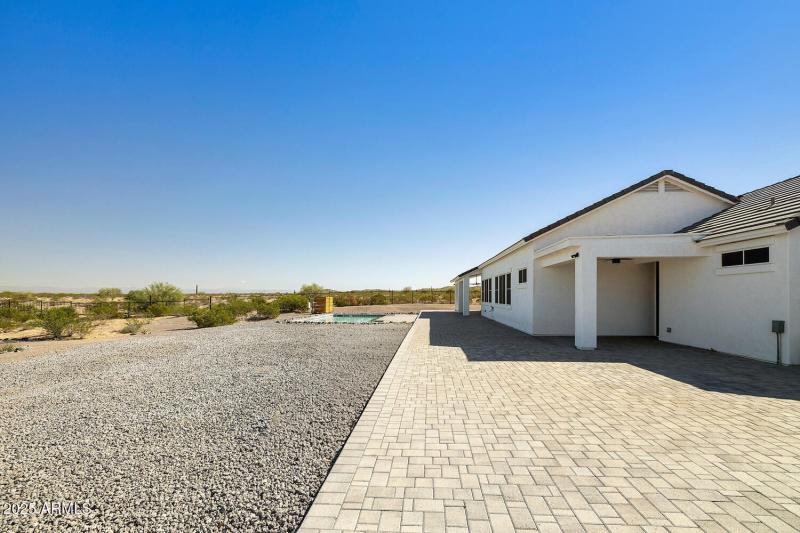 256 W Perkins St San Tan-large-052-061-W